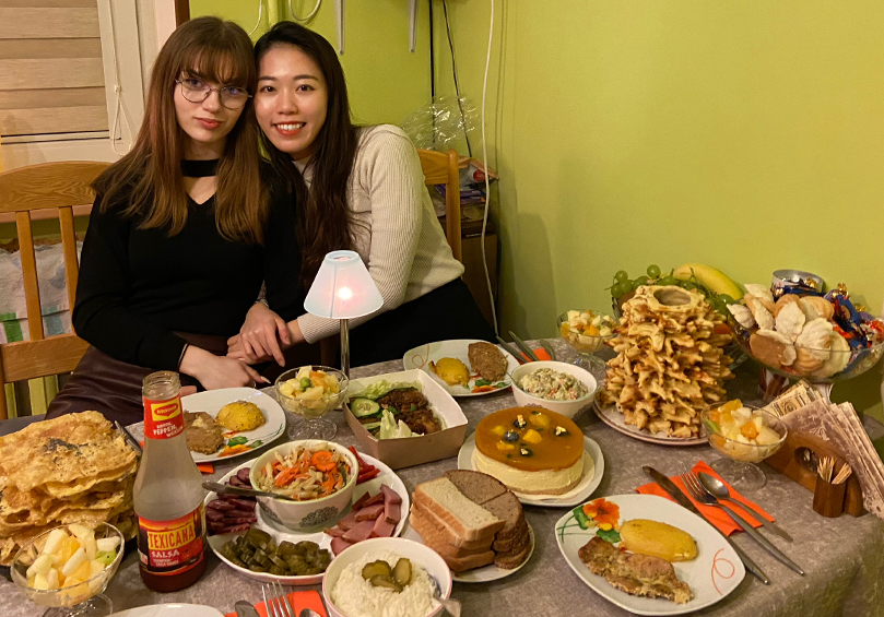 Miss Cheng Tsz Ching Becky (right), enjoying a new year celebration dinner at her Lithuanian friend’s home.